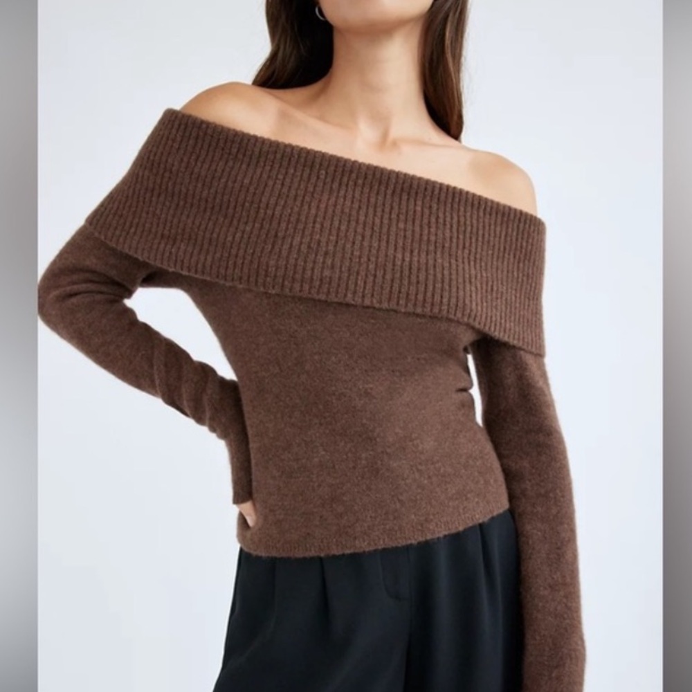 Babaton Bustle Black Off-Shoulder Sweater